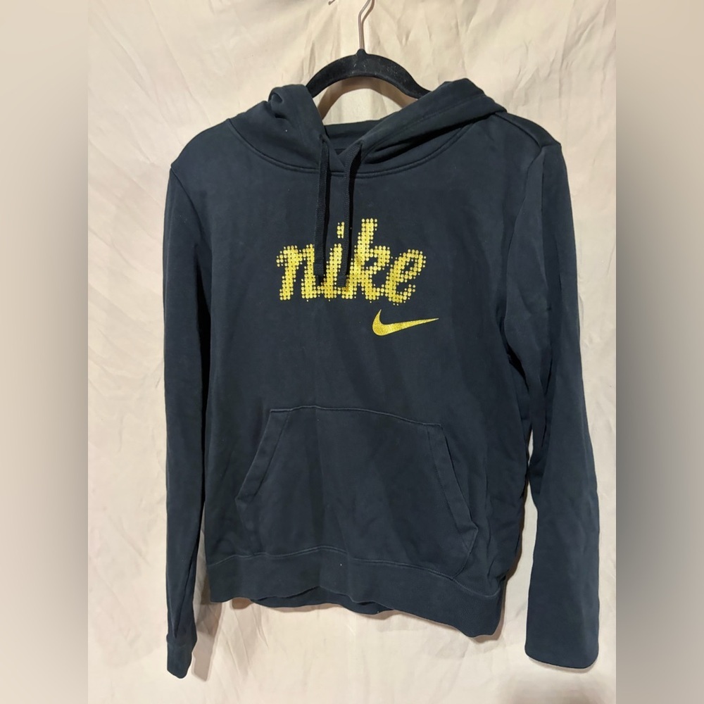 Nike sweatshirt
